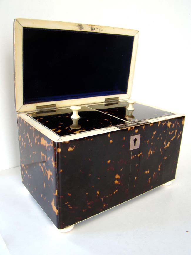 SPECIAL BUYING OPPORTUNITY!! An English Regency period Silver Mounted Tortoiseshell Double Tea Caddy Box circa 1820 signed by the maker "Thomas Lund, 56 & 57 Cornhill, London." — image 2